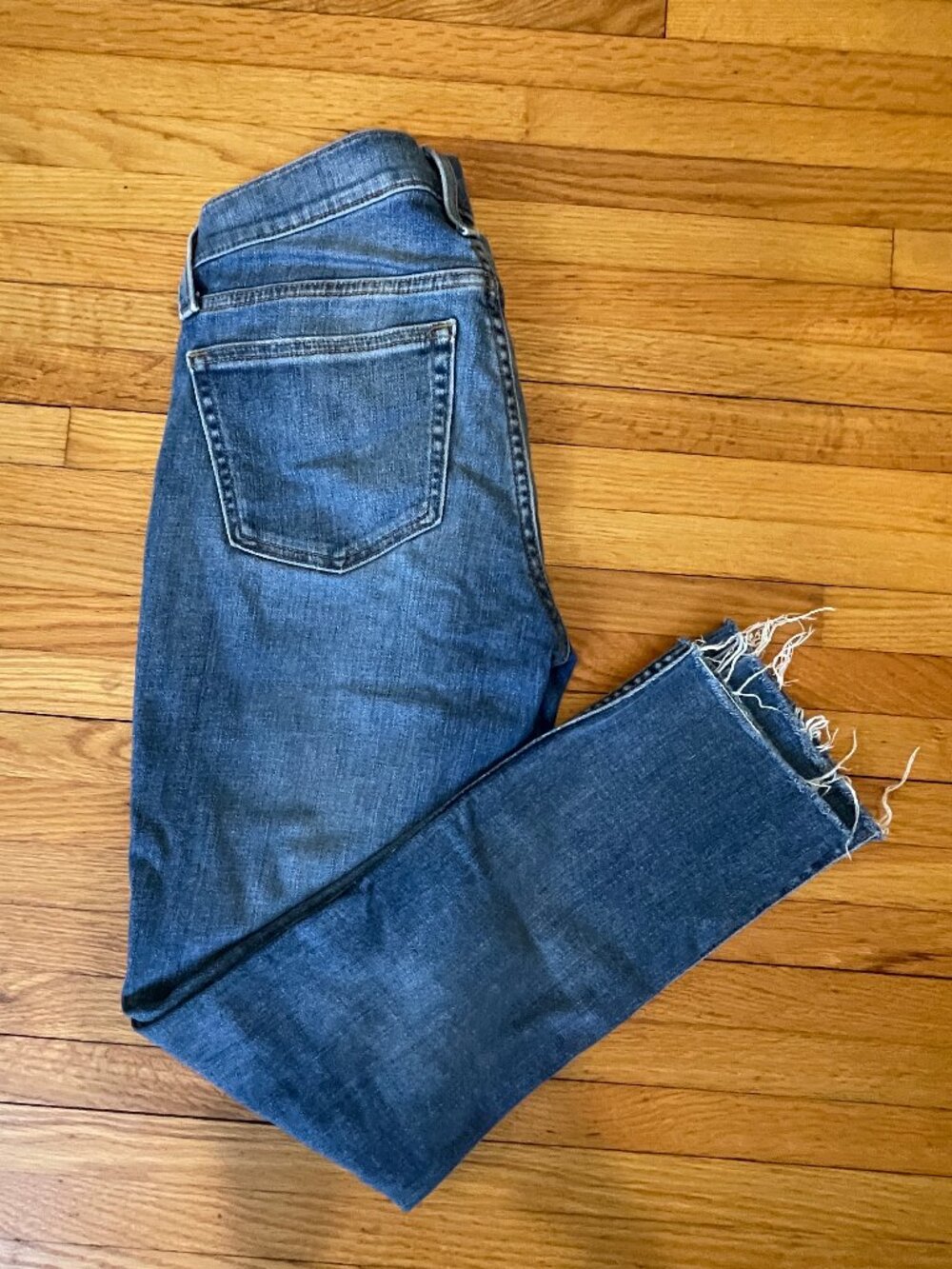 J.Crew 9" Vintage Straight Jeans Size 24 Medium Wash Raw Hem